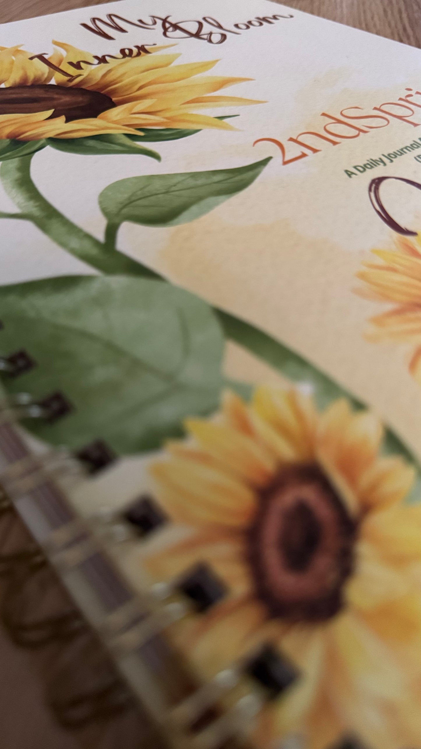 The 2nd Spring Journal - A Wellness Journal for (Peri)menopausal Women.